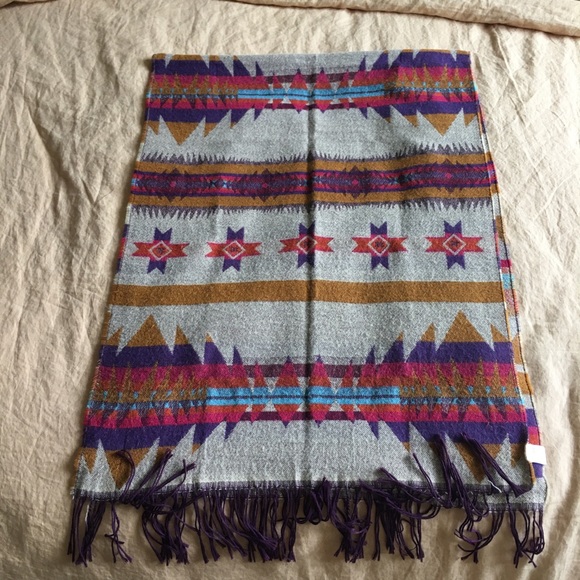 Pistil Scarve - Picture 3 of 5